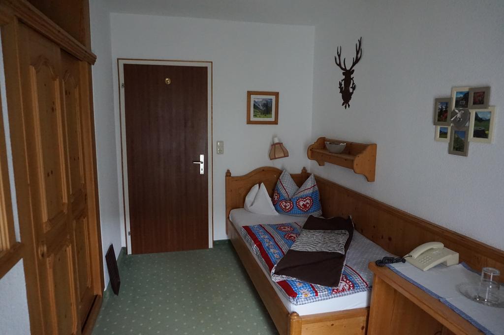 אוברסטדורף Hotel Garni Liberia מראה חיצוני תמונה