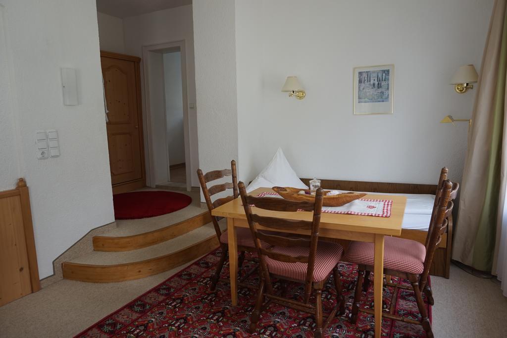 אוברסטדורף Hotel Garni Liberia מראה חיצוני תמונה