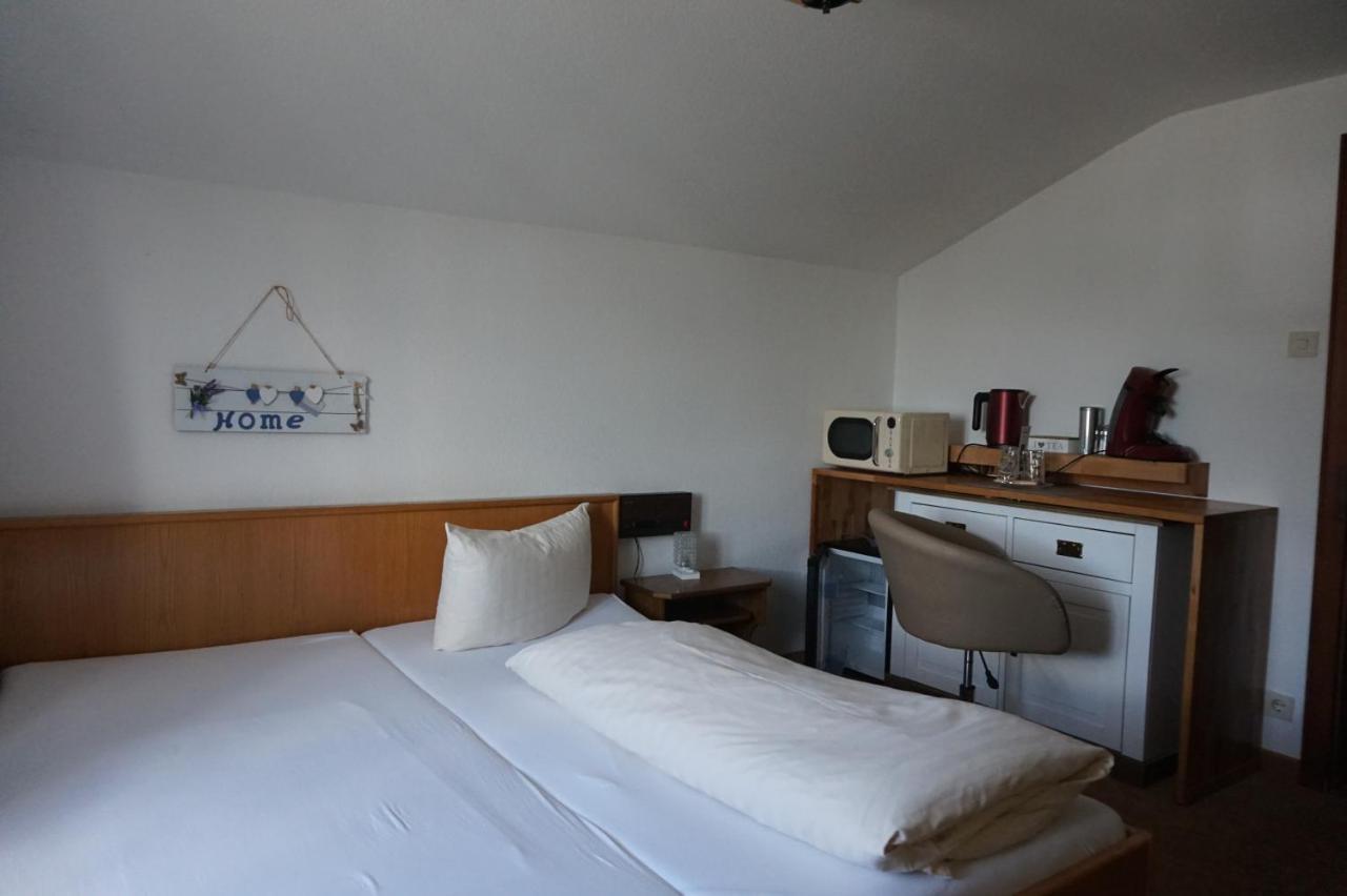 אוברסטדורף Hotel Garni Liberia מראה חיצוני תמונה