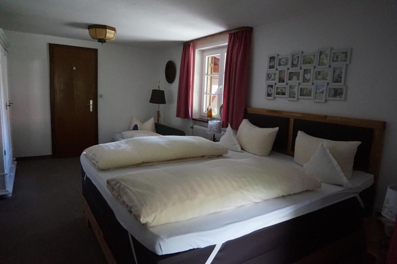 אוברסטדורף Hotel Garni Liberia מראה חיצוני תמונה