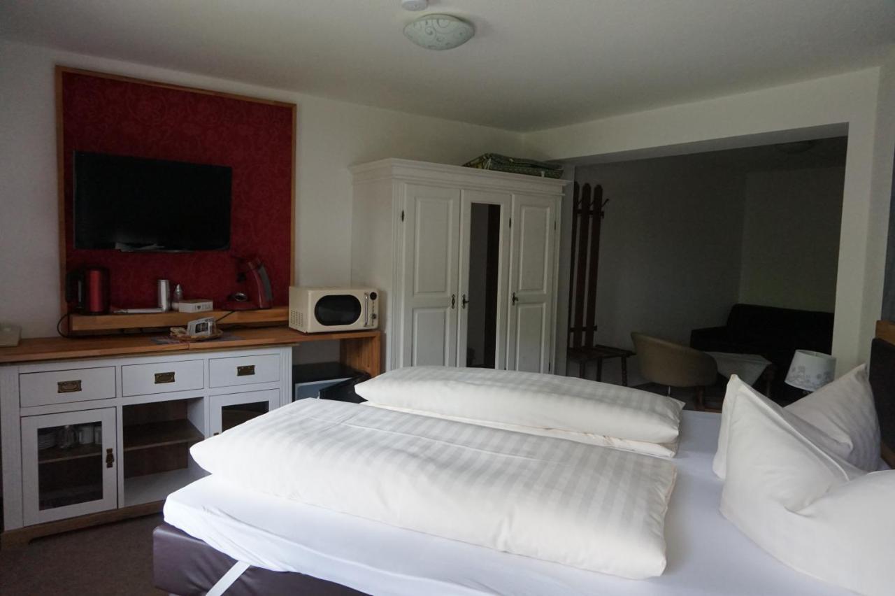 אוברסטדורף Hotel Garni Liberia מראה חיצוני תמונה